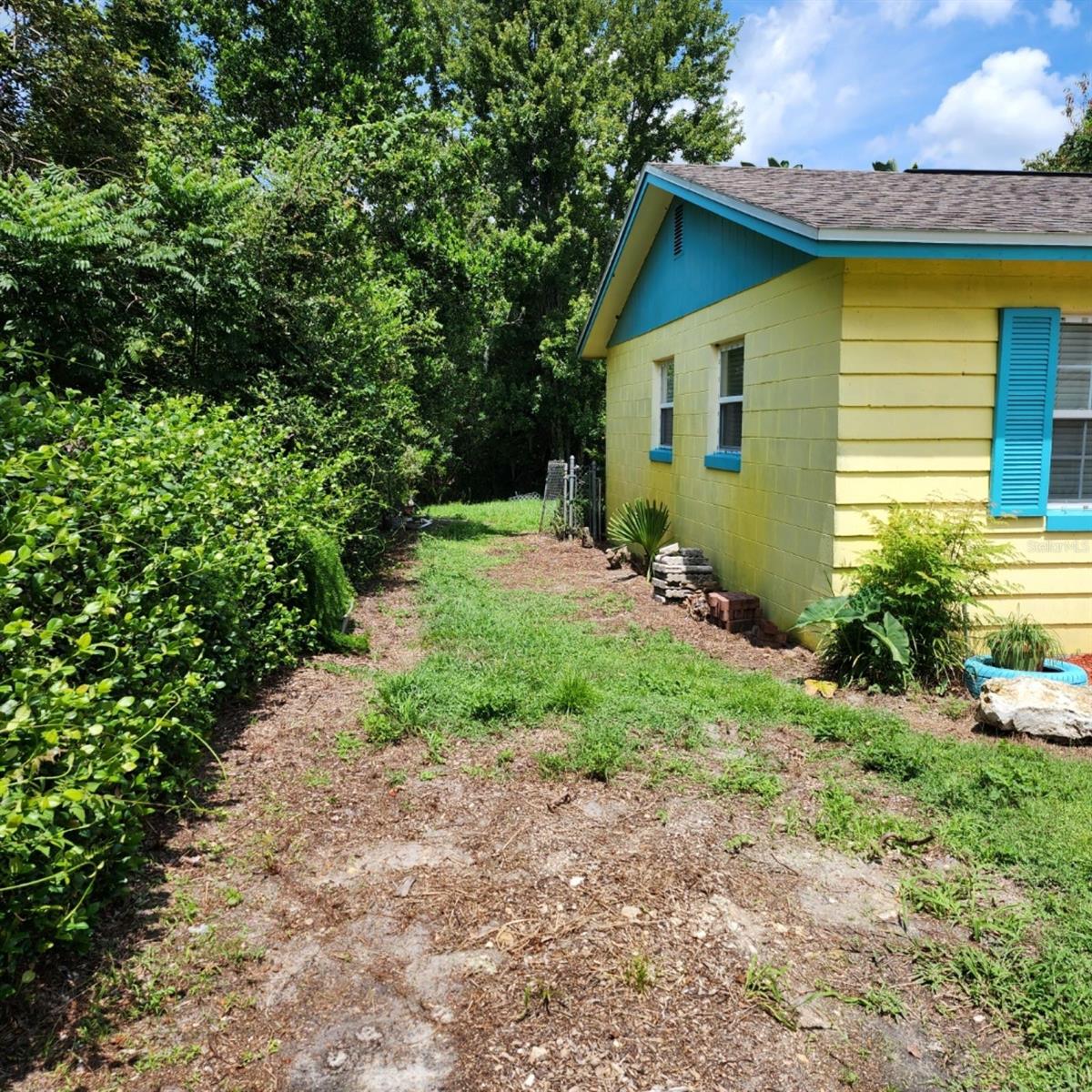 Image 18 of 20 For 720 Baywood Circle