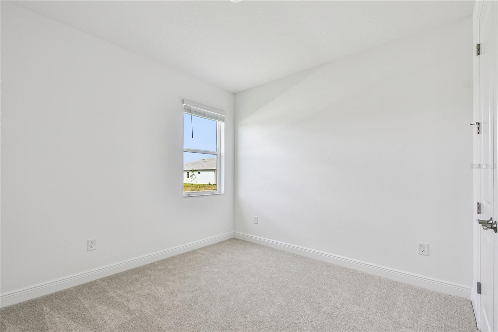 Image 23 of 28 For 17213 Savory Mist Circle