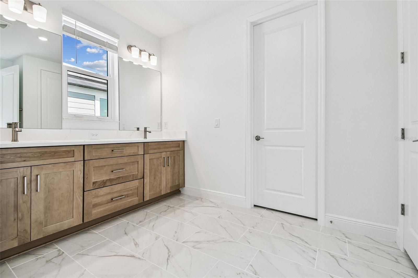 Image 20 of 53 For 7560 Nighthawk Drive