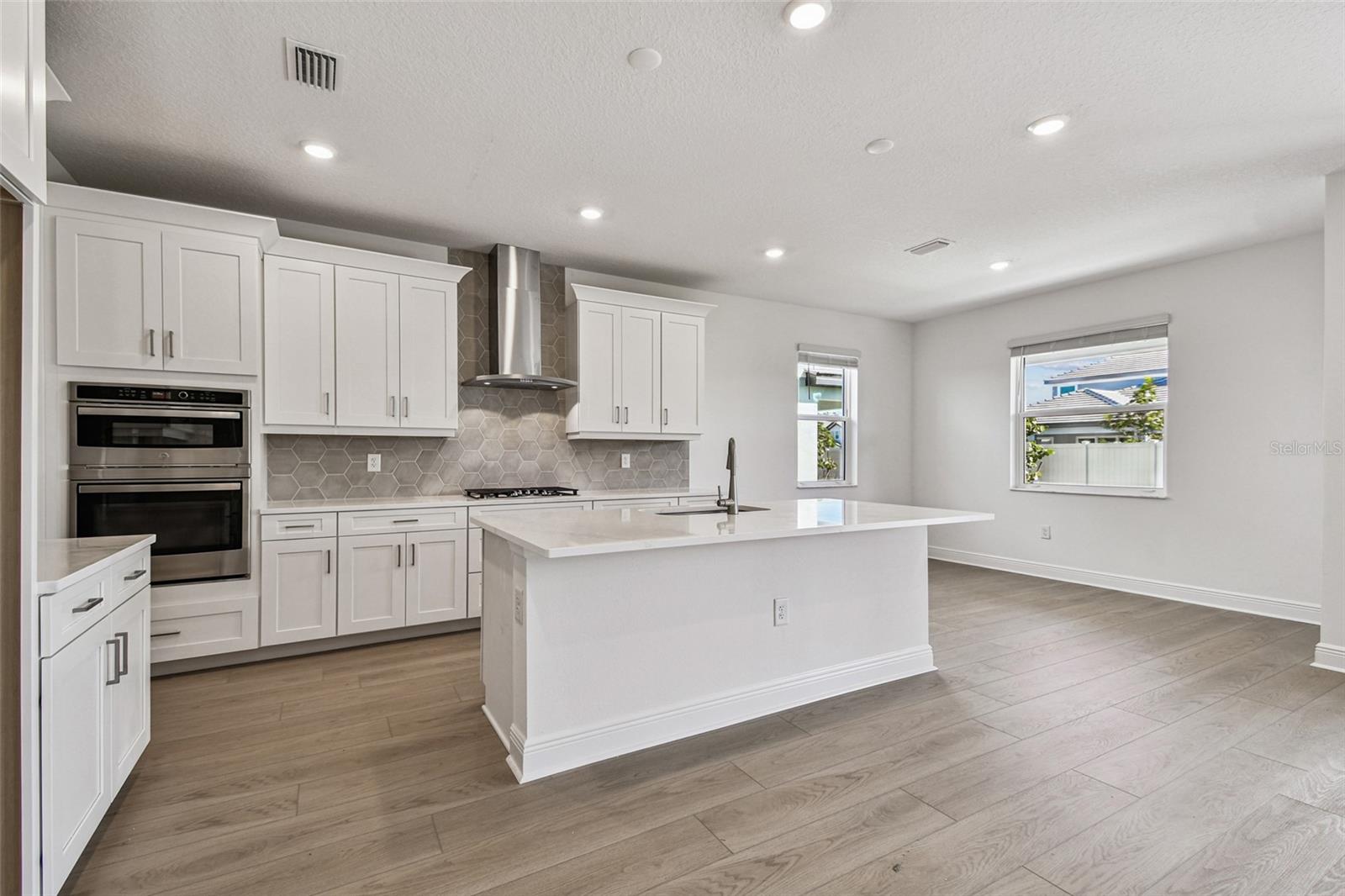 Image 7 of 53 For 7560 Nighthawk Drive