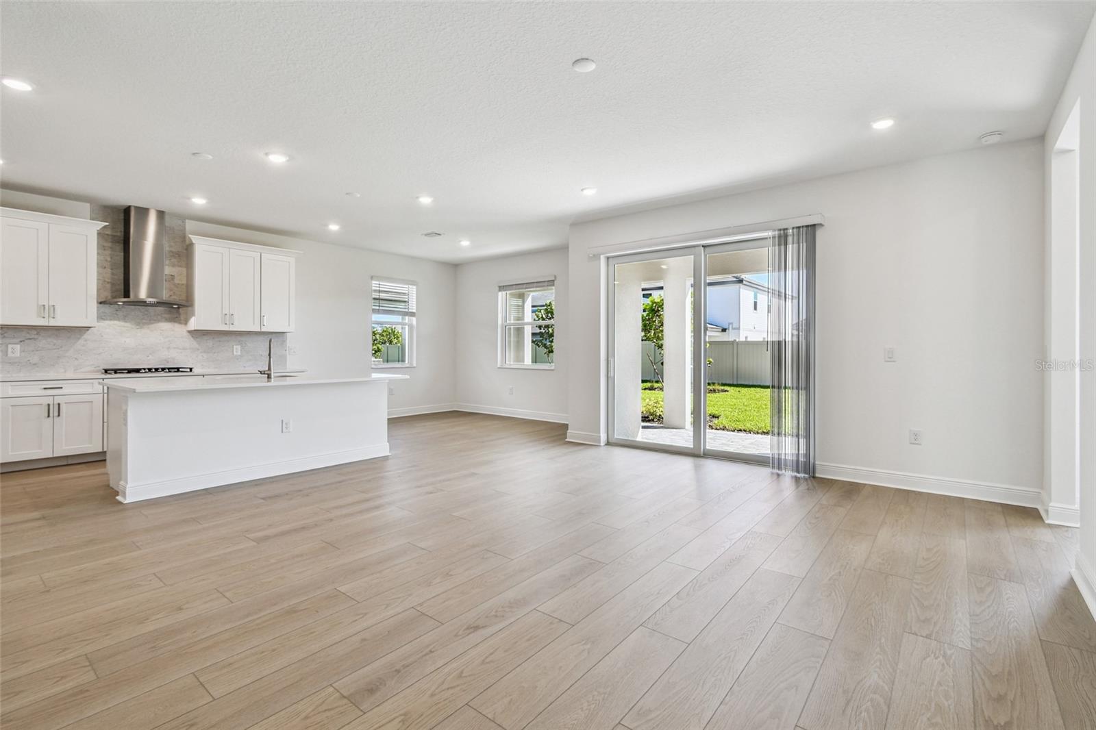 Image 5 of 33 For 7564 Nighthawk Drive