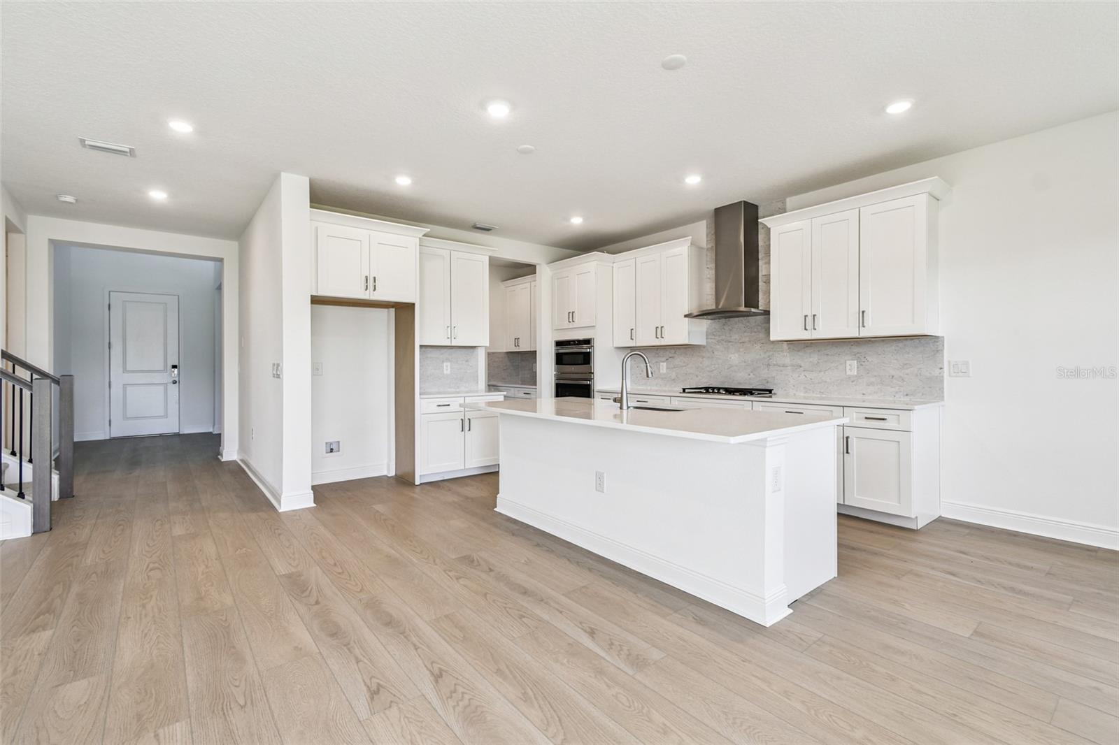 Image 6 of 33 For 7564 Nighthawk Drive