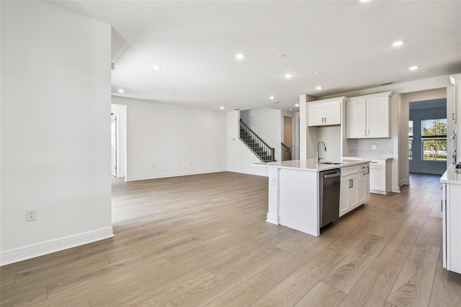 Image 9 of 33 For 7564 Nighthawk Drive