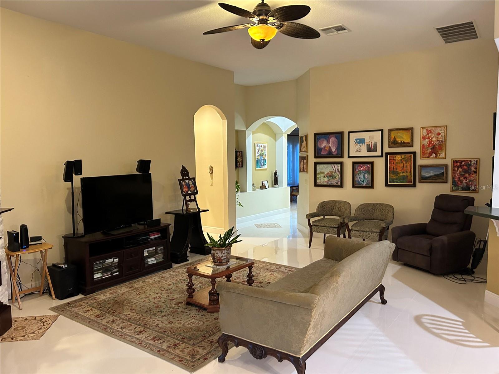Image 10 of 49 For 856 Timber Isle Drive