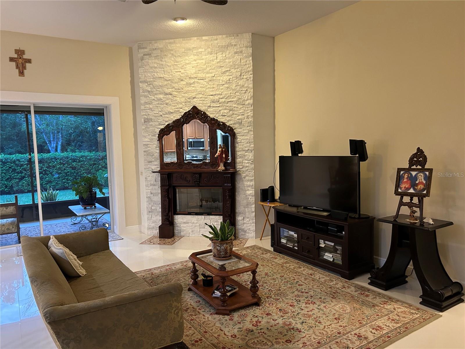 Image 11 of 49 For 856 Timber Isle Drive