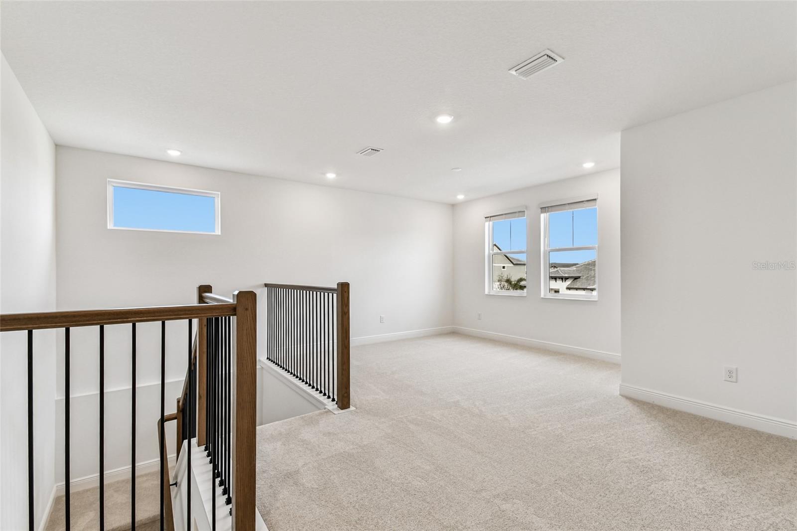 Image 16 of 32 For 7575 Seahawk Avenue