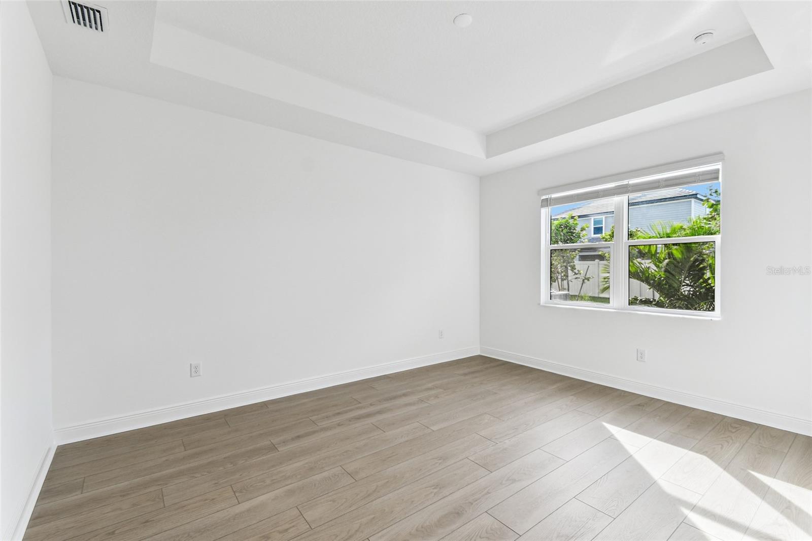 Image 29 of 32 For 7575 Seahawk Avenue