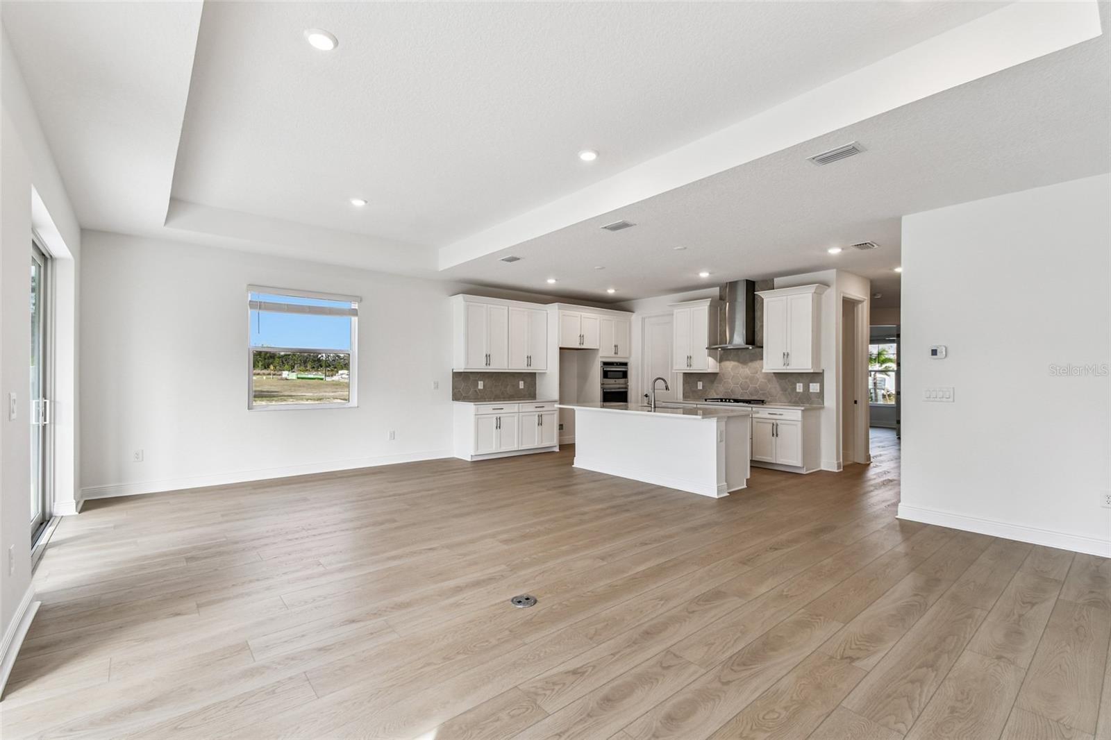 Image 6 of 32 For 7575 Seahawk Avenue