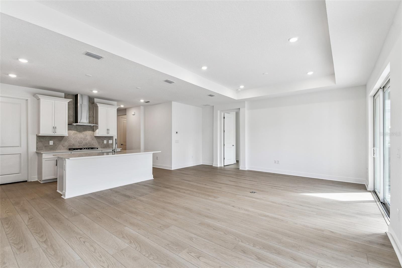 Image 7 of 32 For 7575 Seahawk Avenue