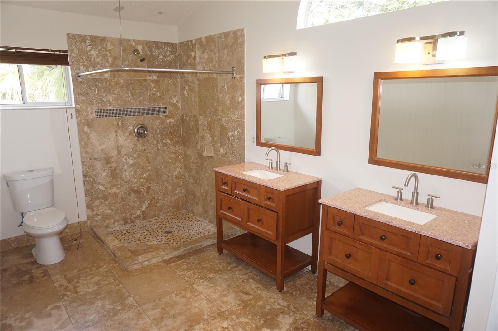 Image 11 of 17 For 14500 Fox Haven Boulevard