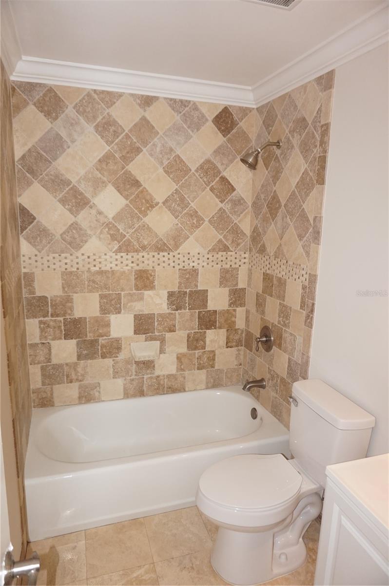 Image 13 of 17 For 14500 Fox Haven Boulevard