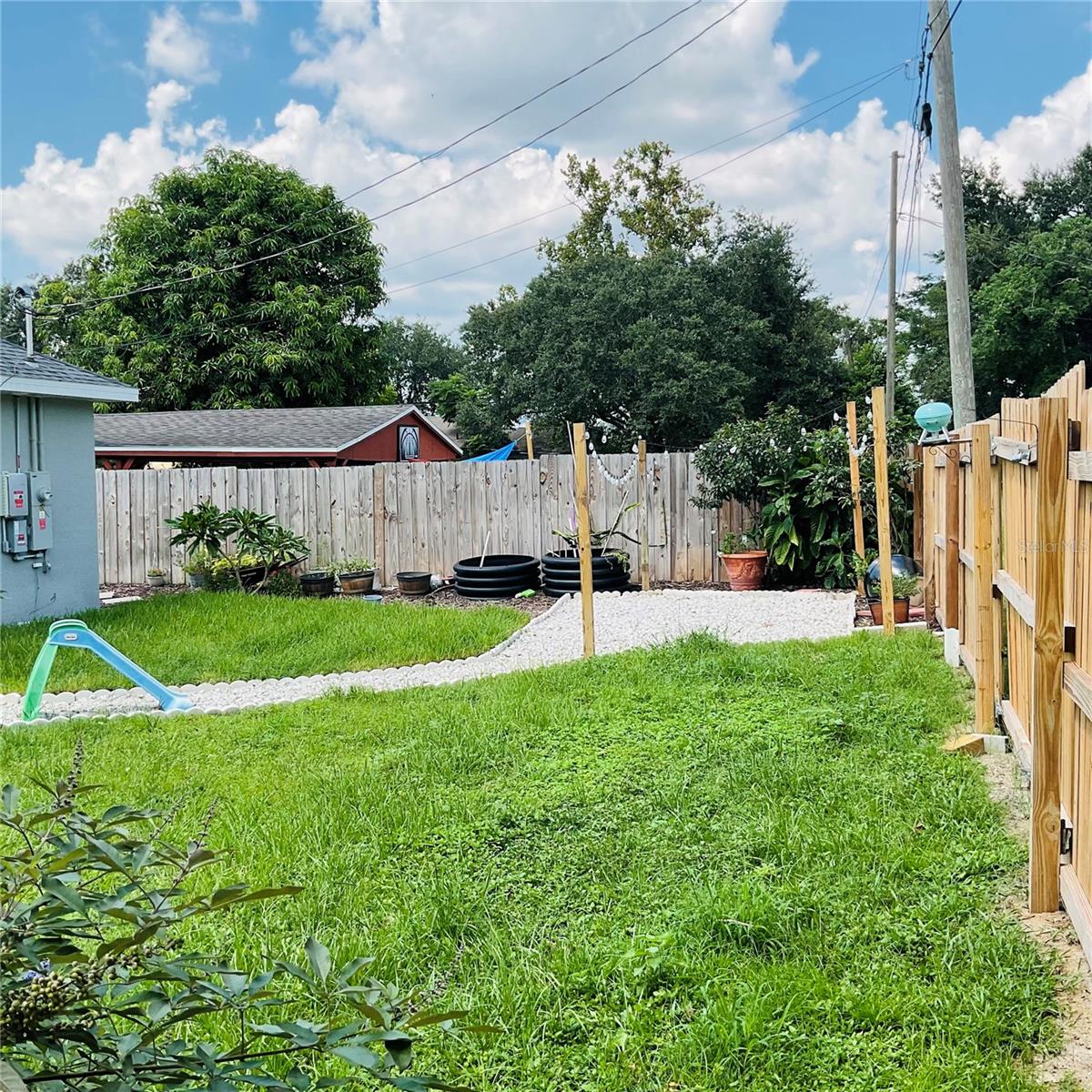 Image 16 of 75 For 515 5th Street S