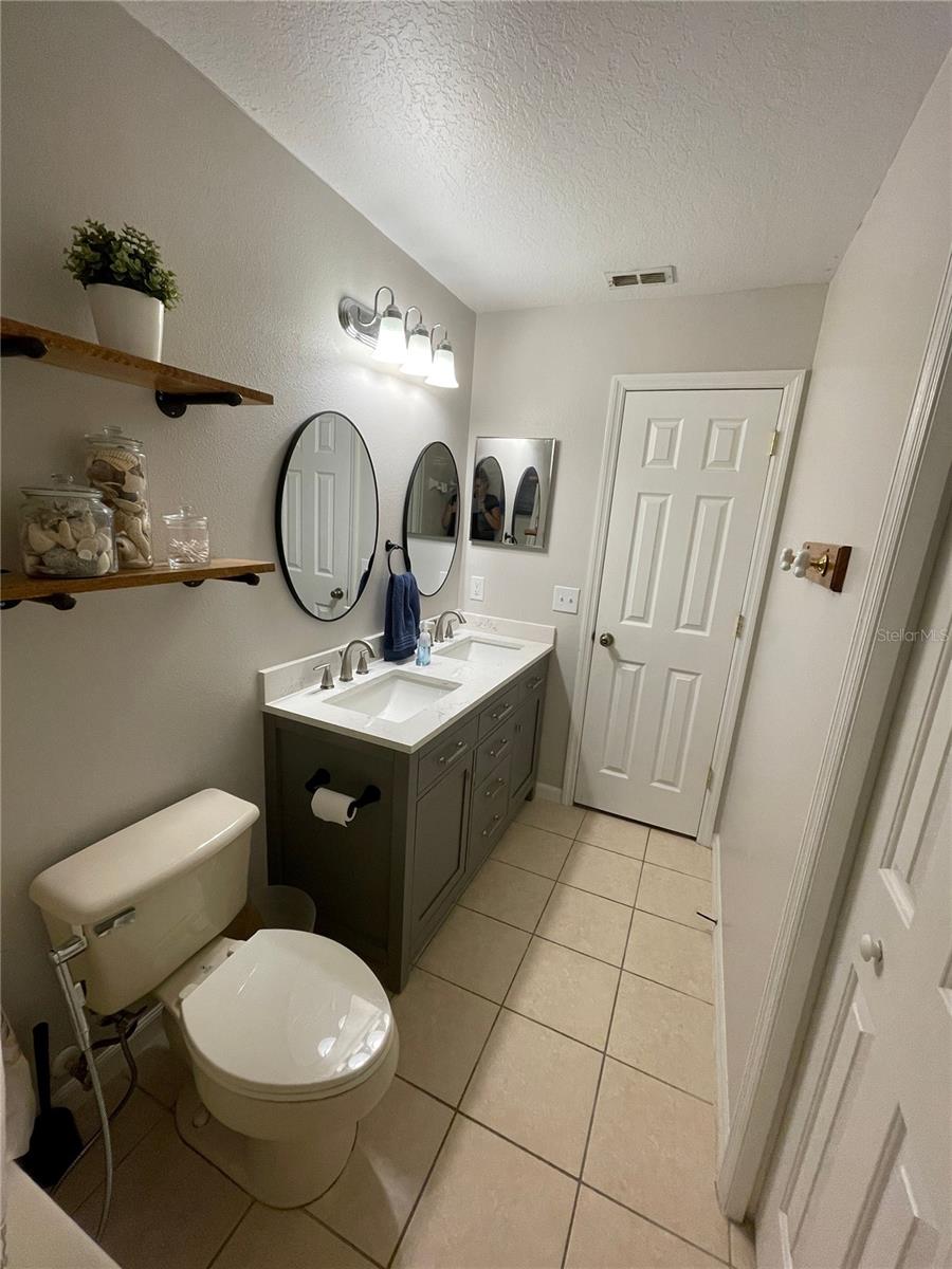 Image 10 of 17 For 4918 Raylene Way