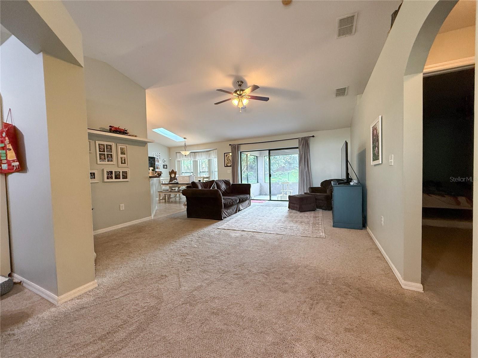Image 2 of 17 For 4918 Raylene Way