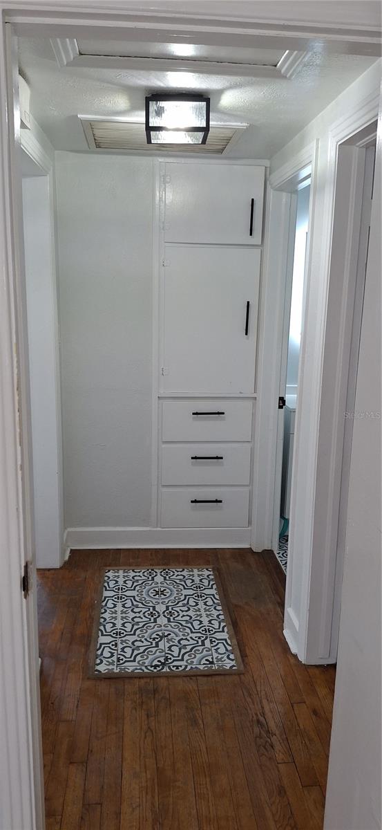 Image 13 of 17 For 510 Ingraham Avenue