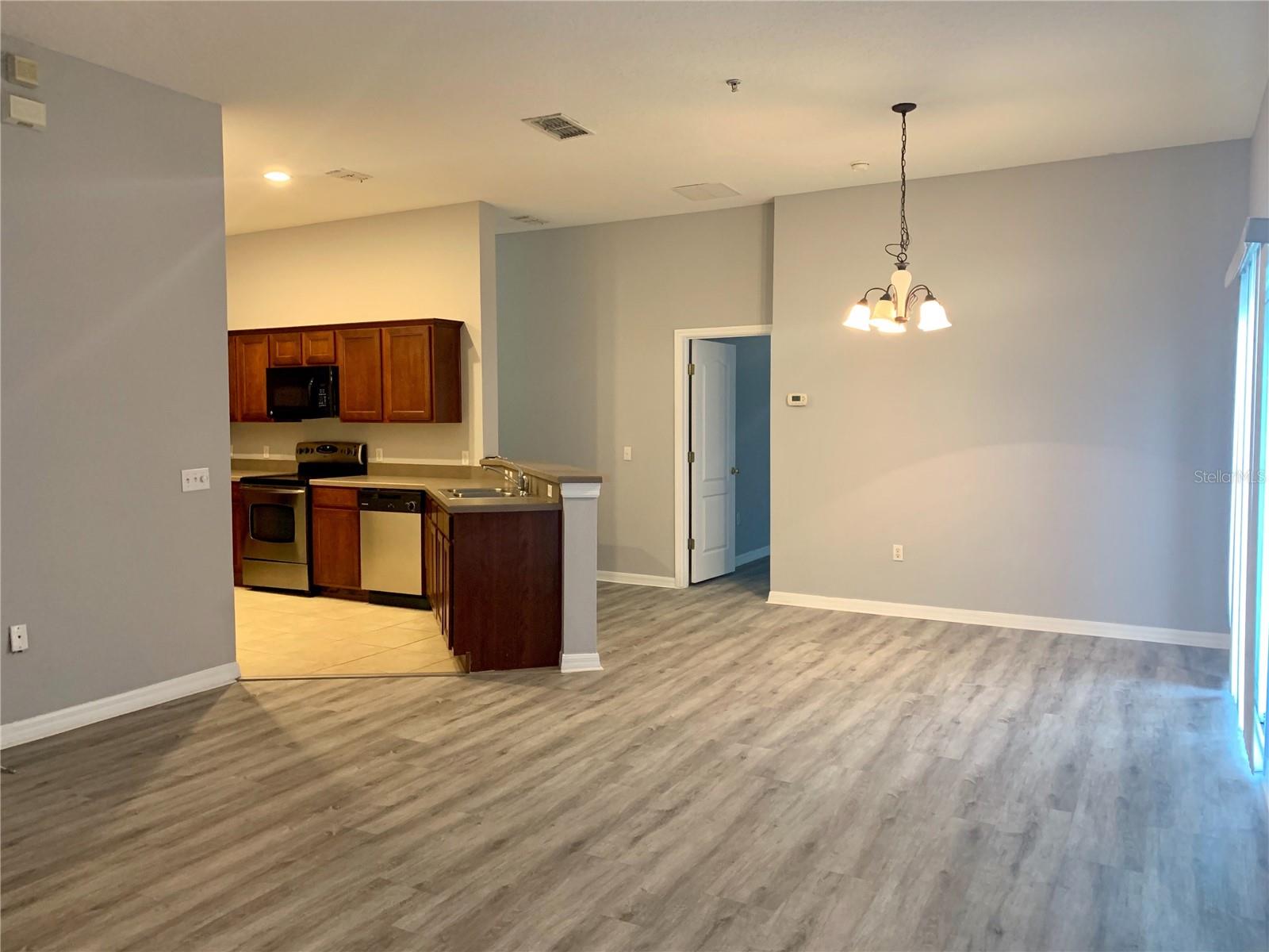 Image 5 of 16 For 7131 Harmony Square Drive S 3