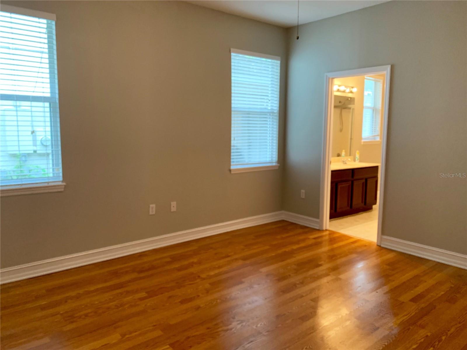 Image 11 of 13 For 6935 Beargrass Road