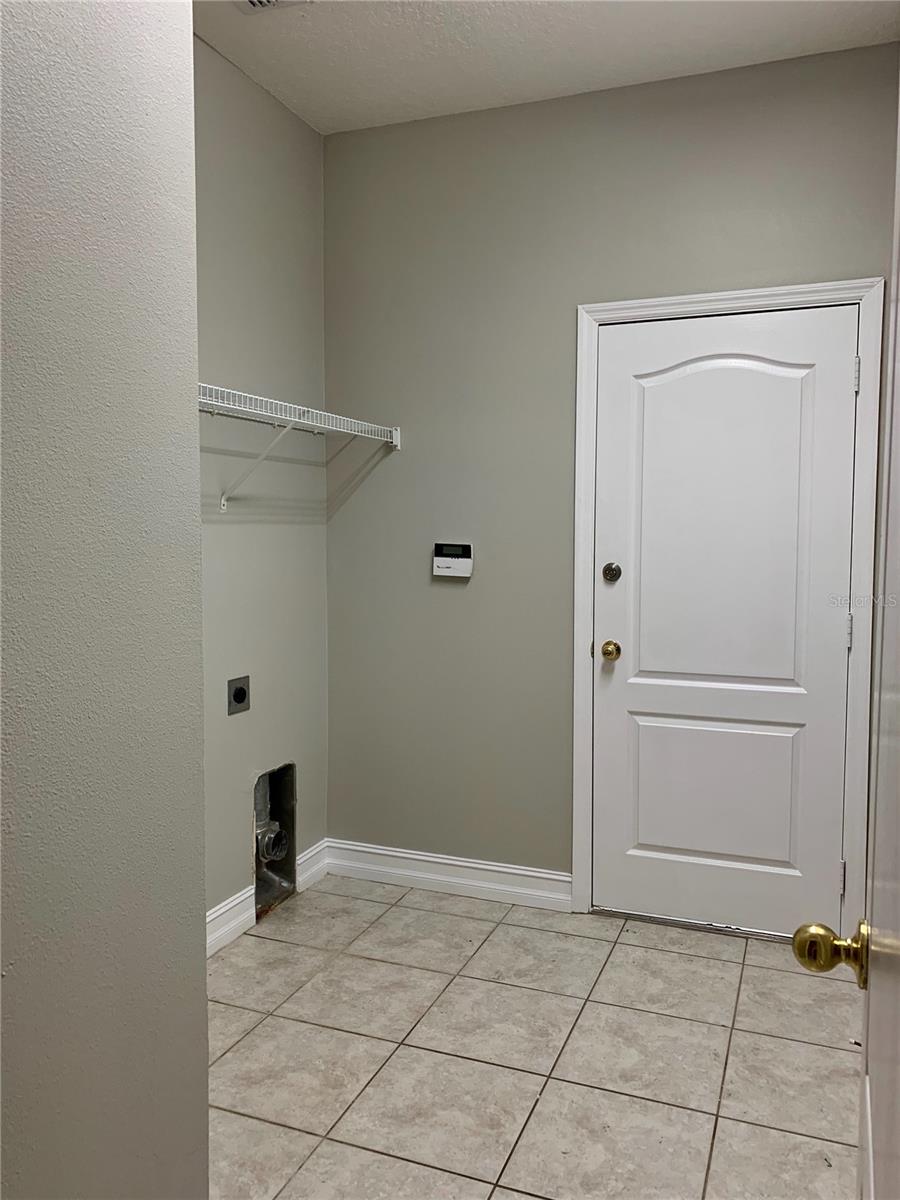 Image 9 of 13 For 6935 Beargrass Road