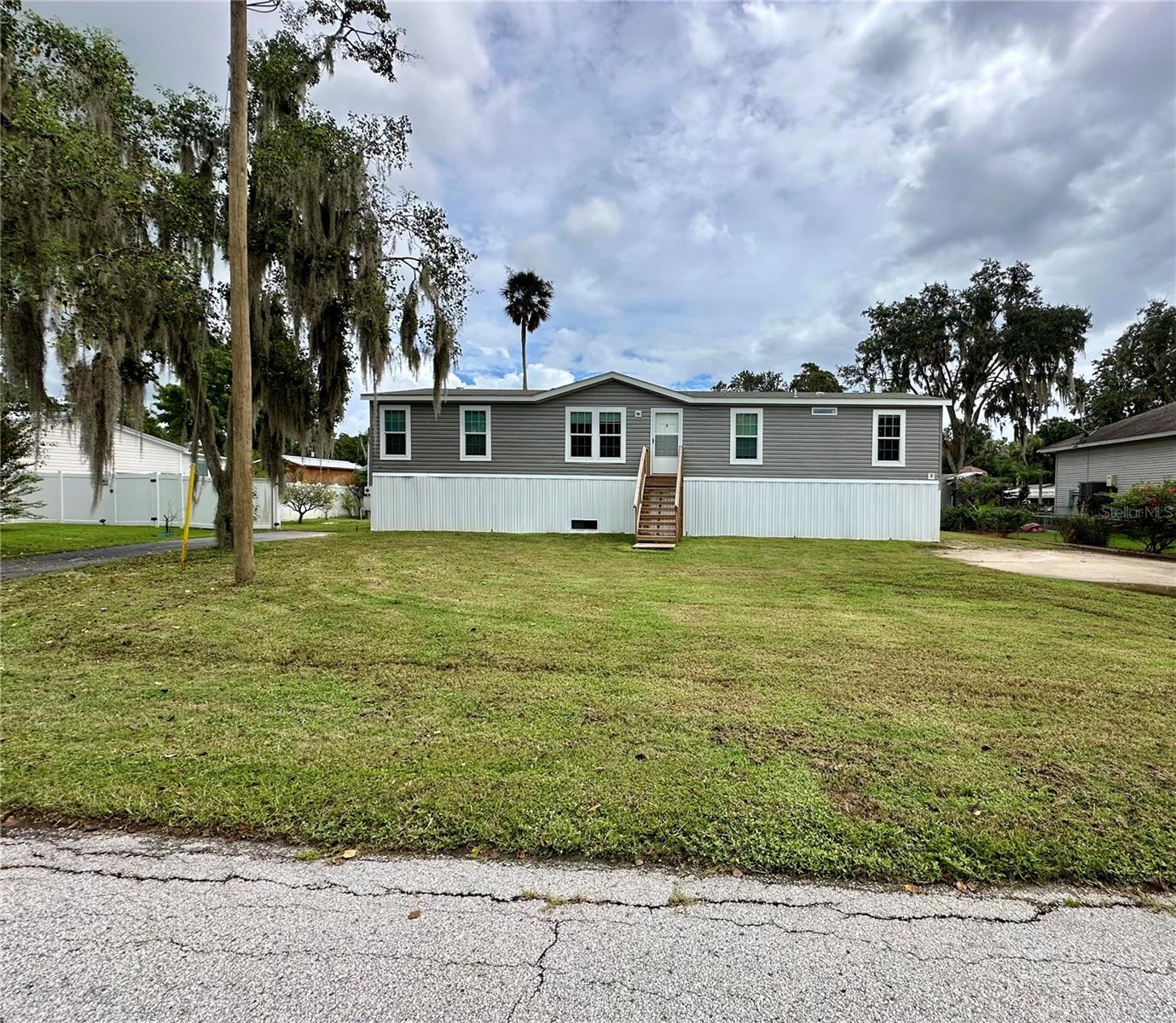 Details for 55744 Holiday Circle, ASTOR, FL 32102
