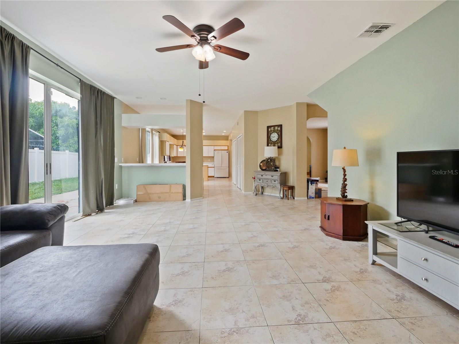 Image 14 of 36 For 1227 Foxforrest Circle