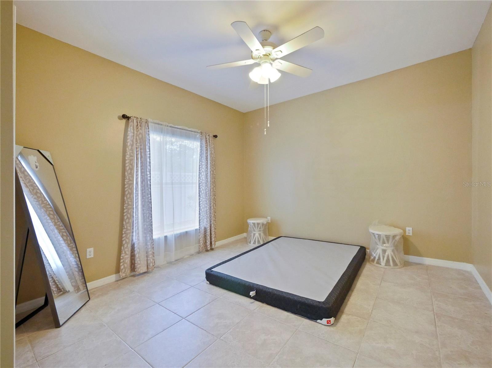 Image 16 of 36 For 1227 Foxforrest Circle