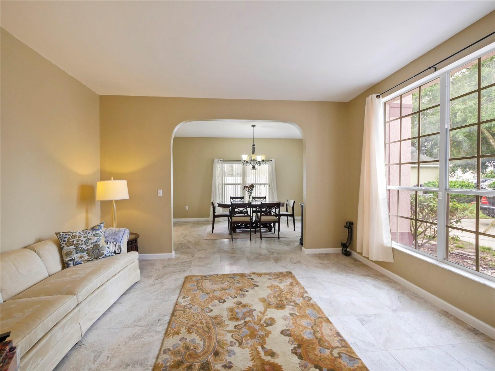 Image 5 of 36 For 1227 Foxforrest Circle