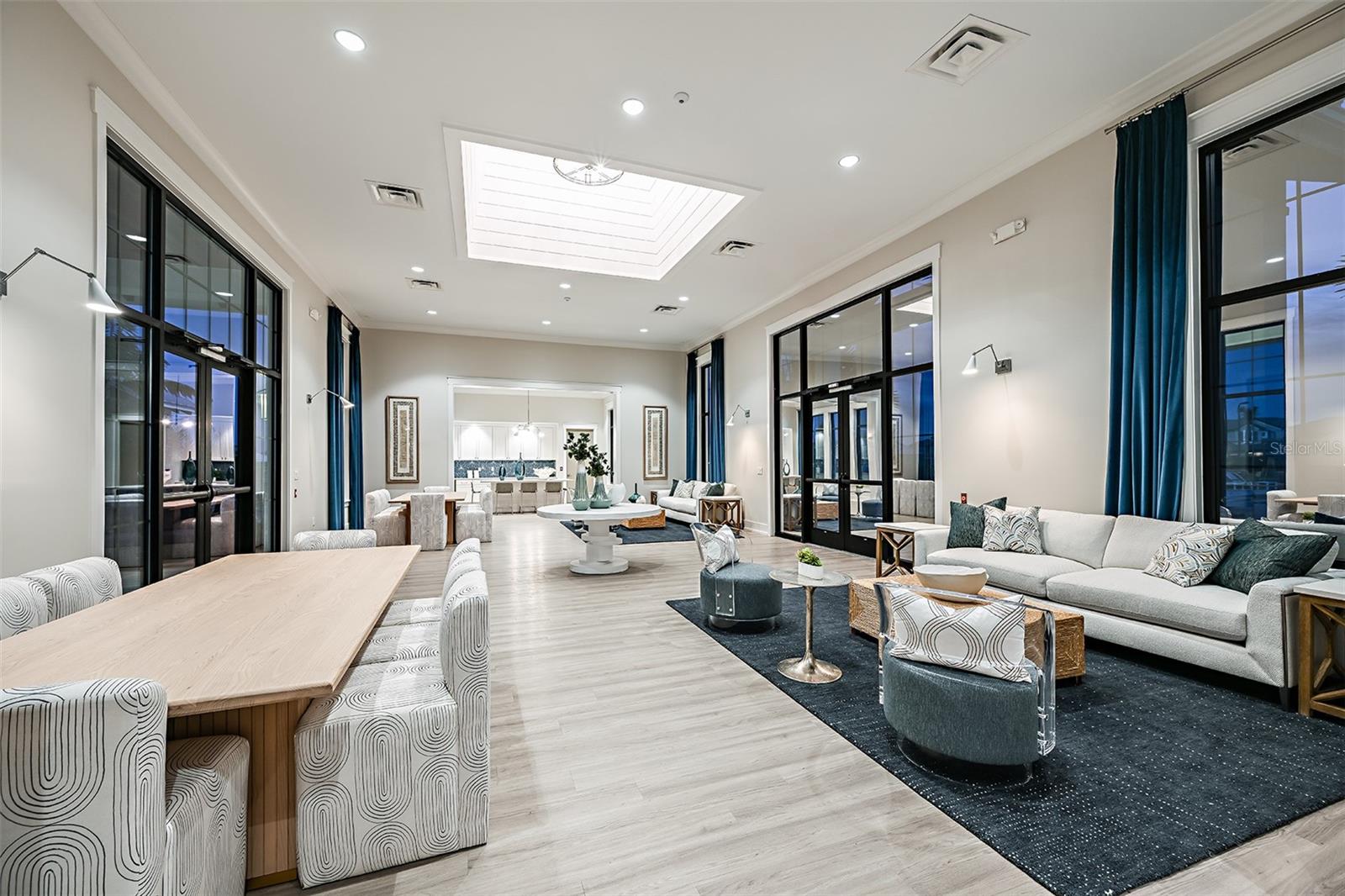 Image 41 of 41 For 17139 Savory Mist Circle