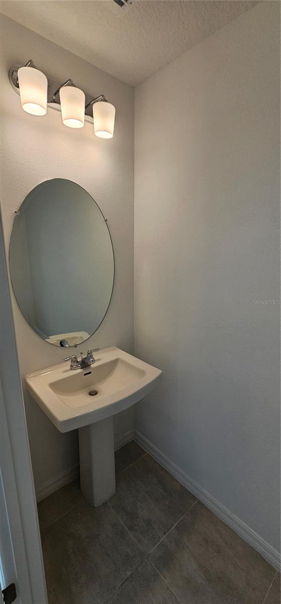 Image 8 of 29 For 8581 Daybreak Street