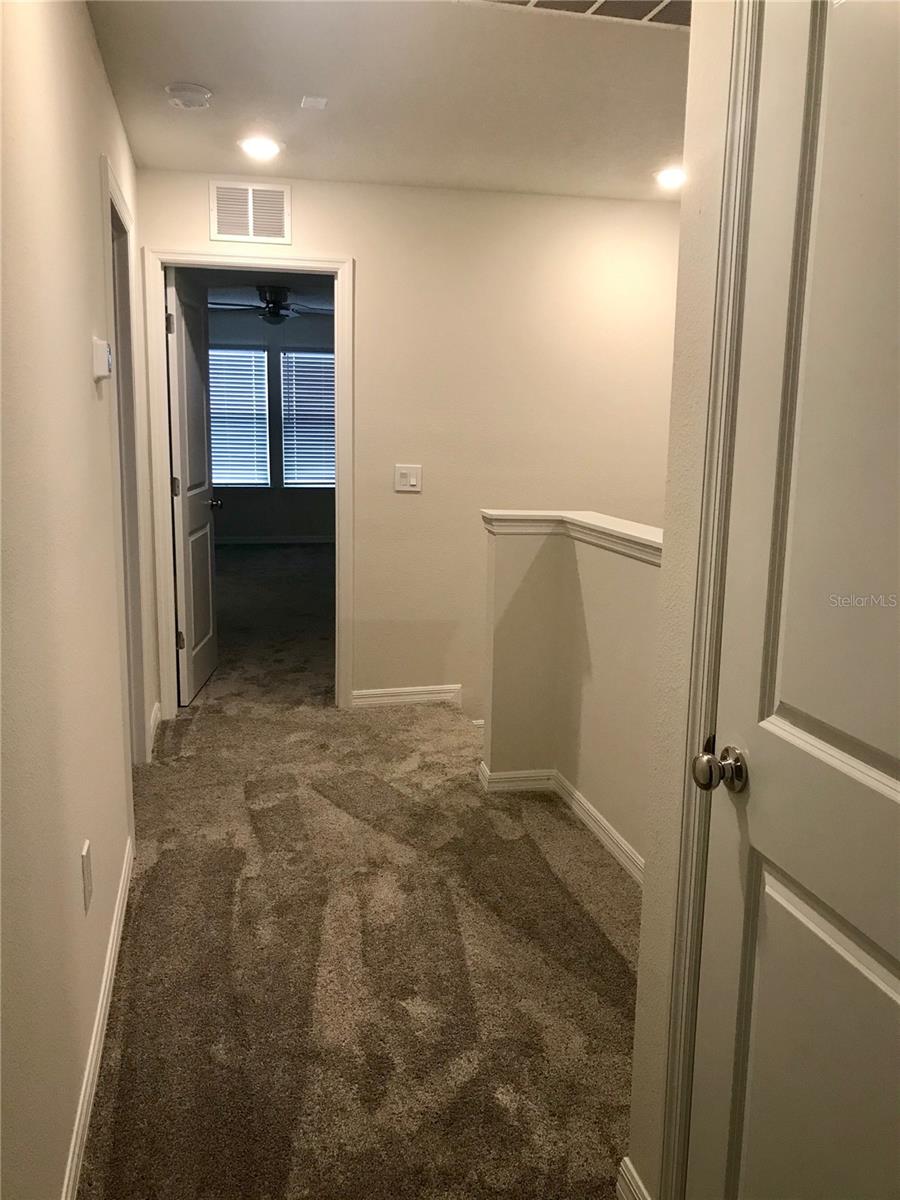 Image 19 of 35 For 2680 Mead Avenue