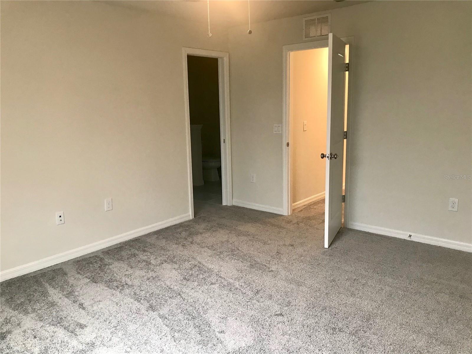 Image 22 of 35 For 2680 Mead Avenue