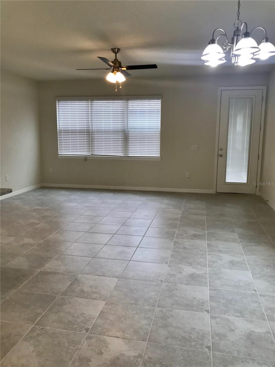 Image 4 of 35 For 2680 Mead Avenue