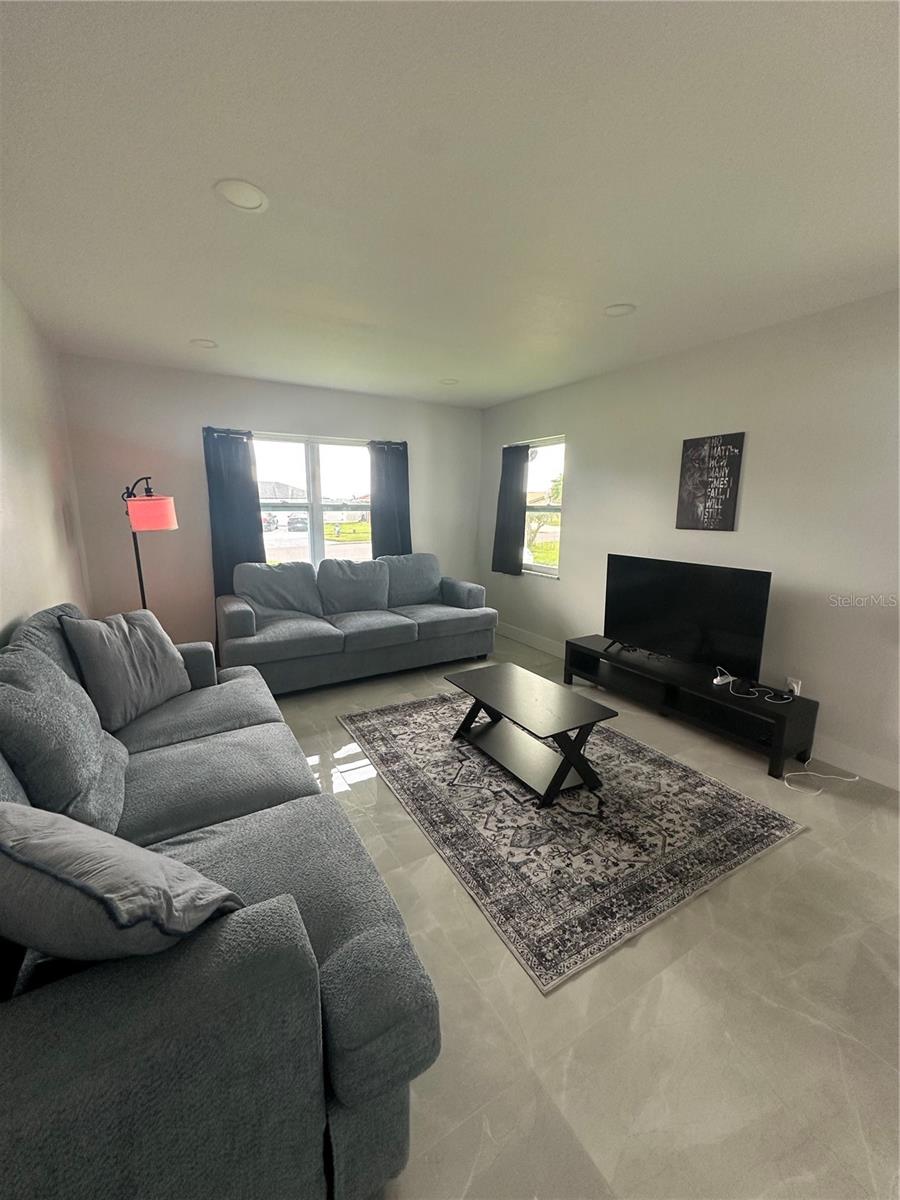 Image 4 of 46 For 1148 Martin L King Drive