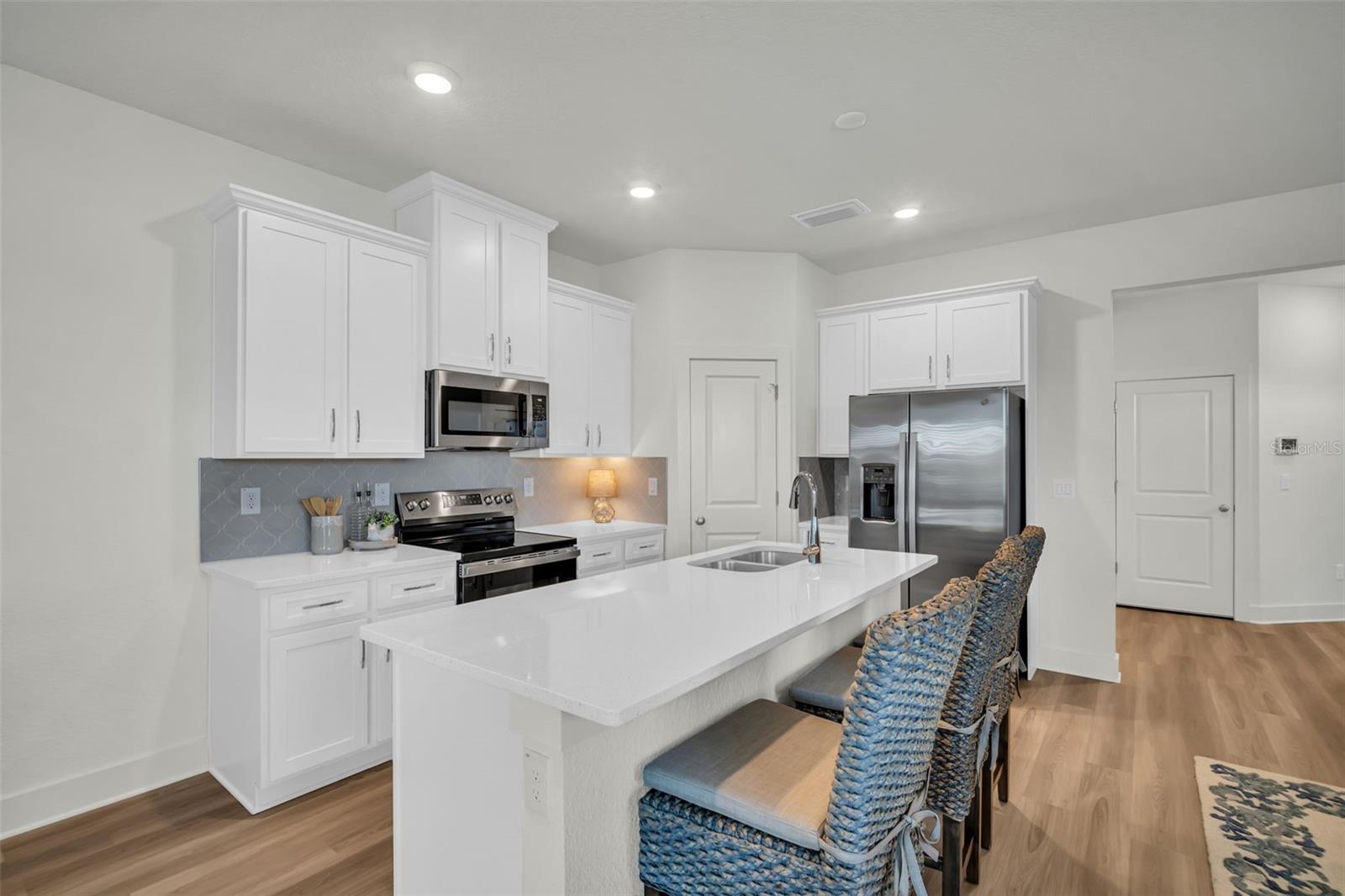 Image 23 of 43 For 14024 Emerald Fields Drive