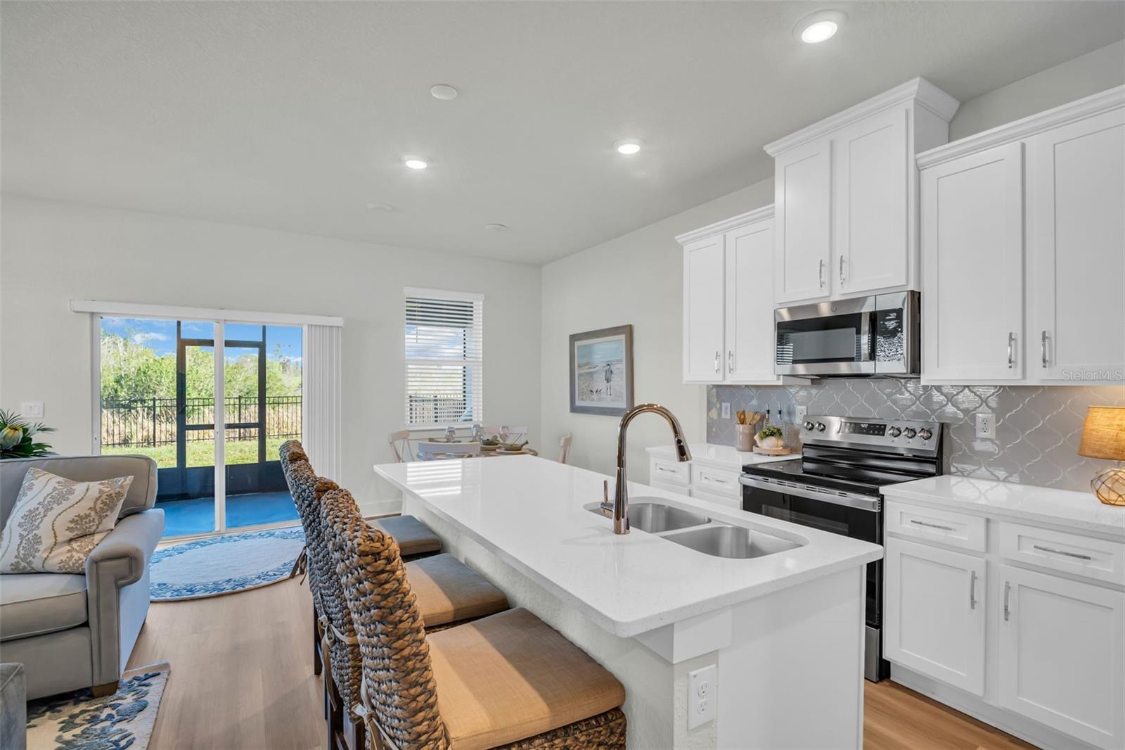 Image 24 of 43 For 14024 Emerald Fields Drive