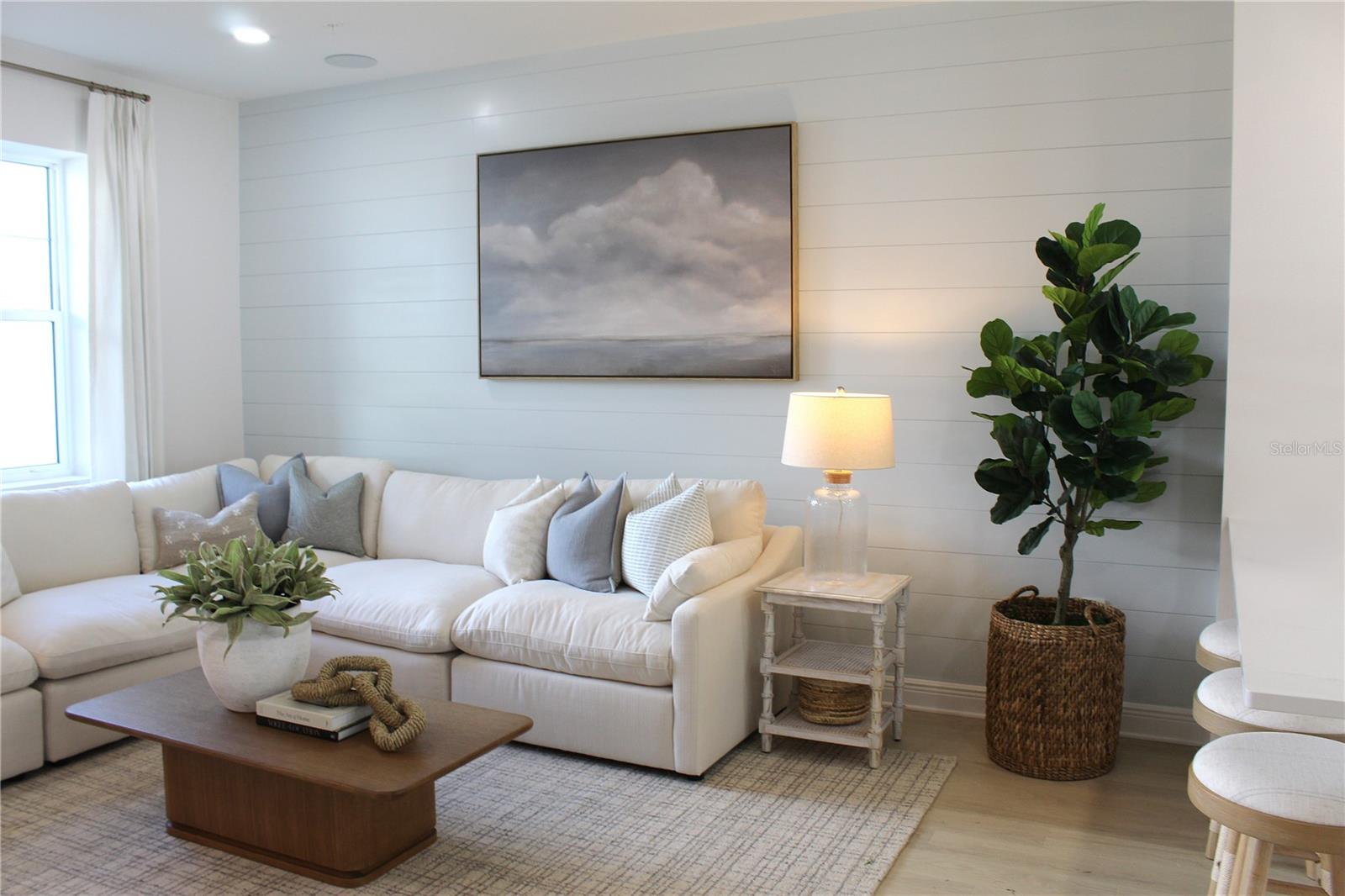 Image 8 of 16 For 17706 Broadleaf Loop