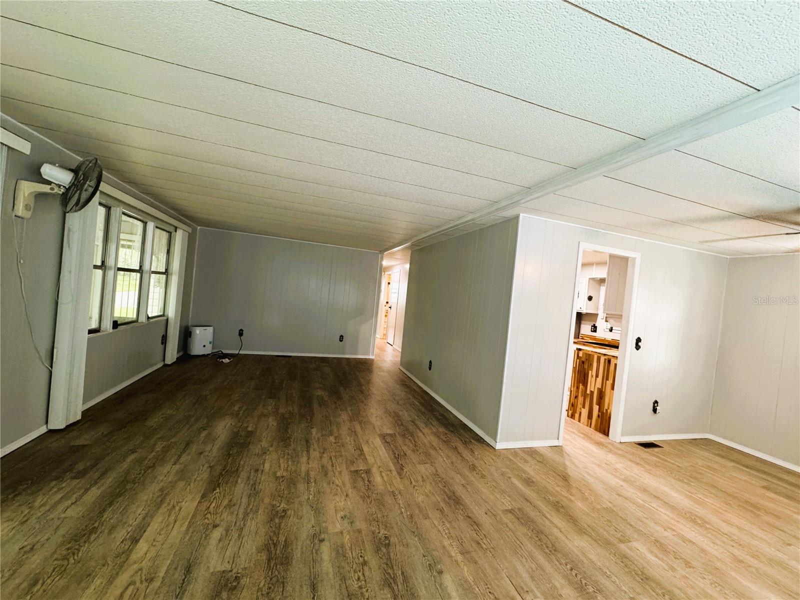 Image 25 of 46 For 105 Temple Cove W