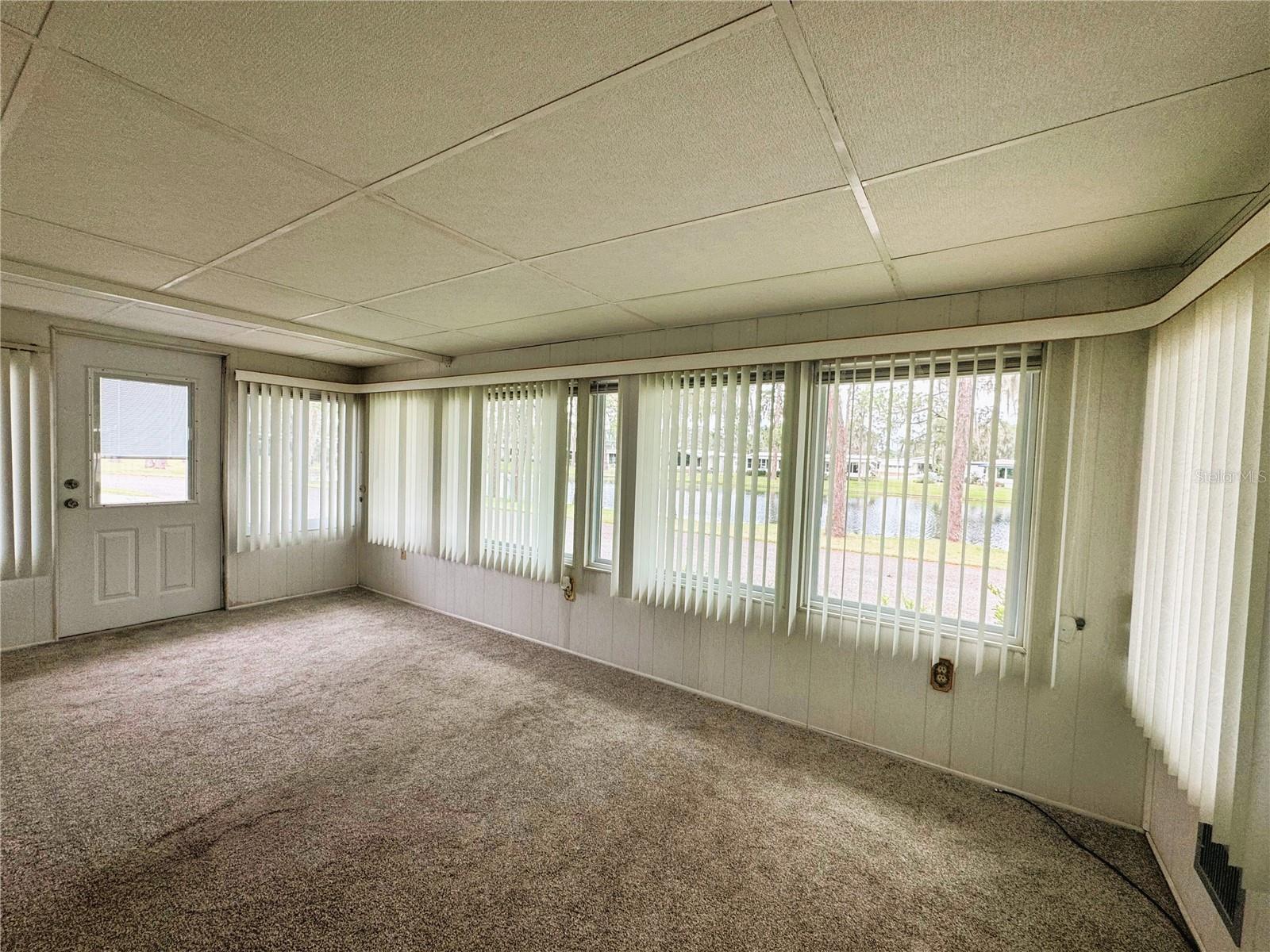 Image 28 of 46 For 105 Temple Cove W