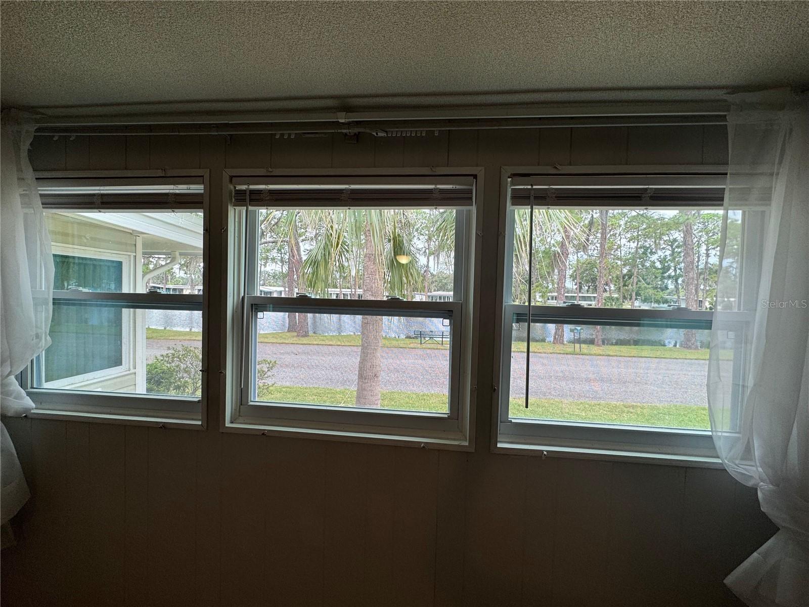 Image 36 of 46 For 105 Temple Cove W