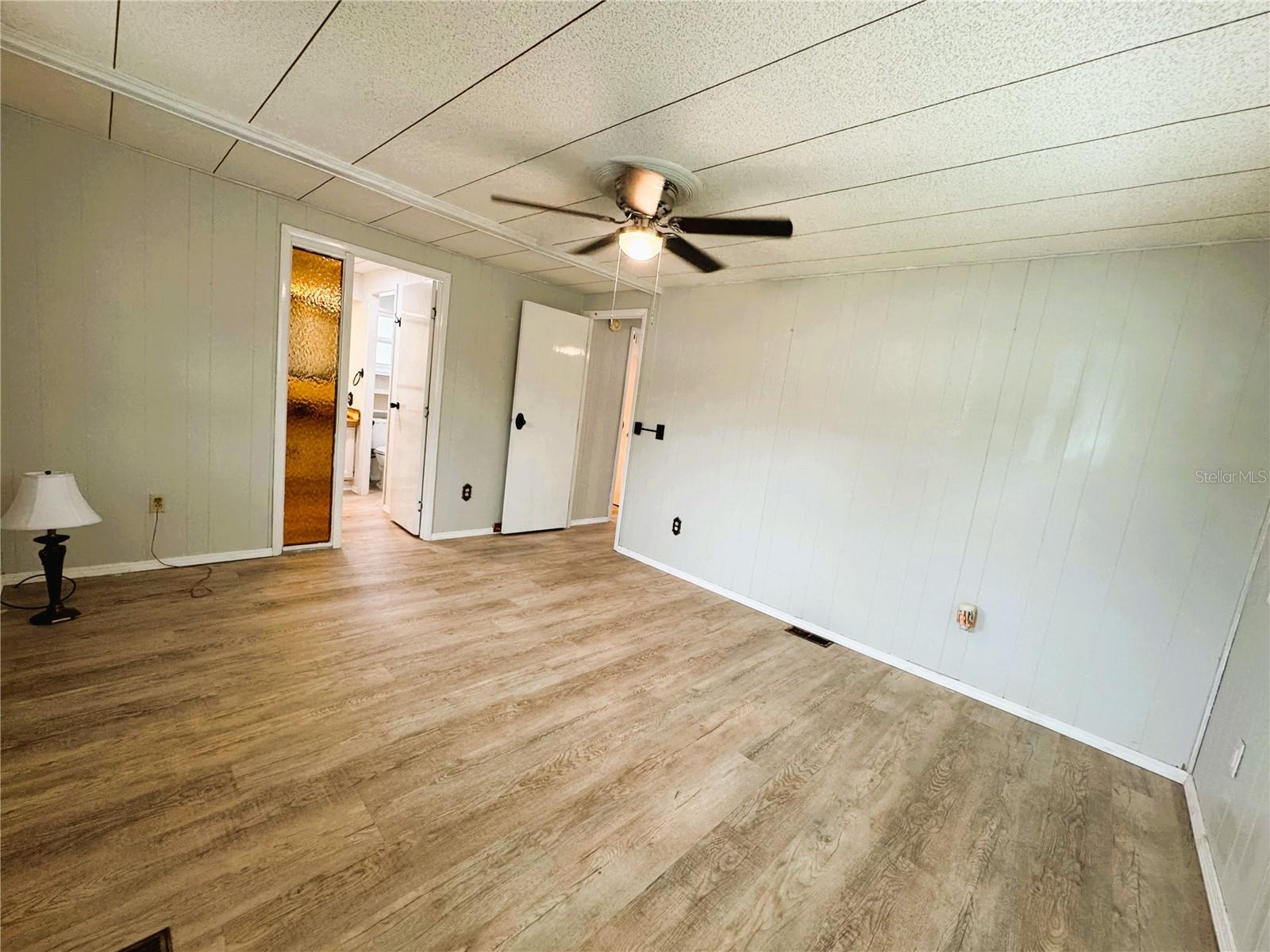 Image 41 of 46 For 105 Temple Cove W