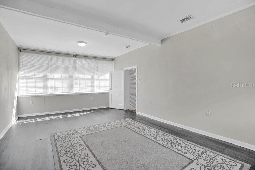 Image 18 of 29 For 1510 Nebraska Street