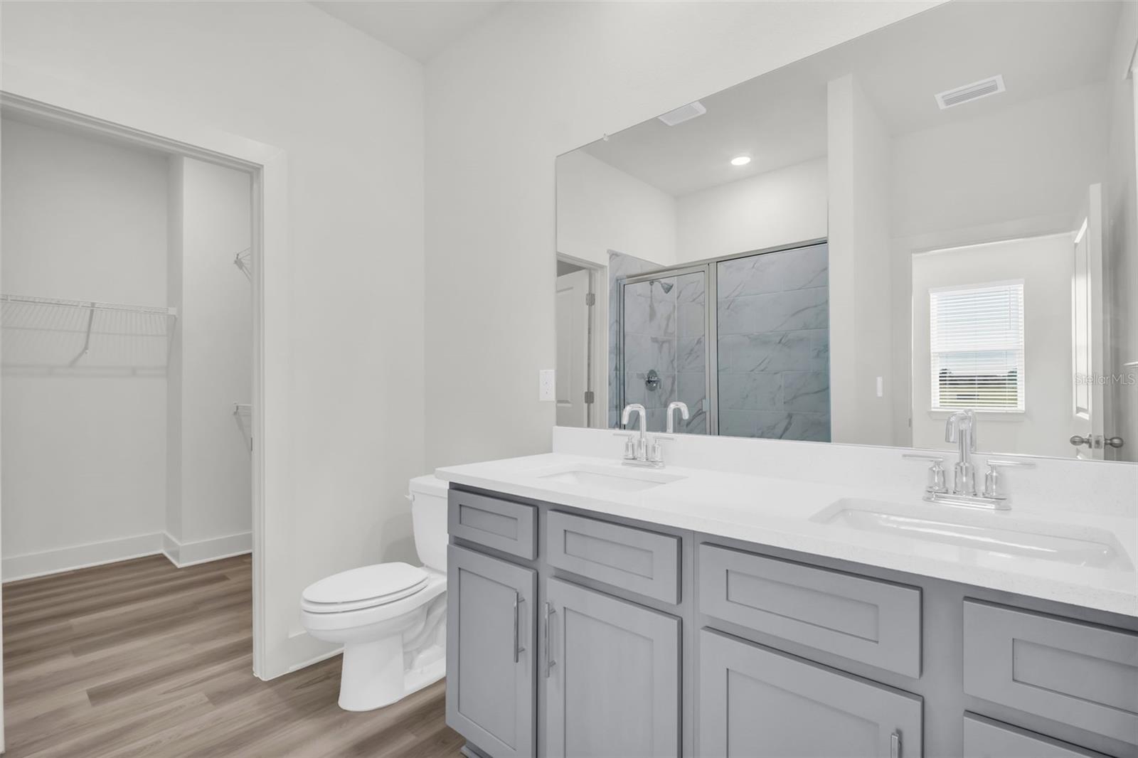 Image 10 of 48 For 7938 Chandler Lake Court