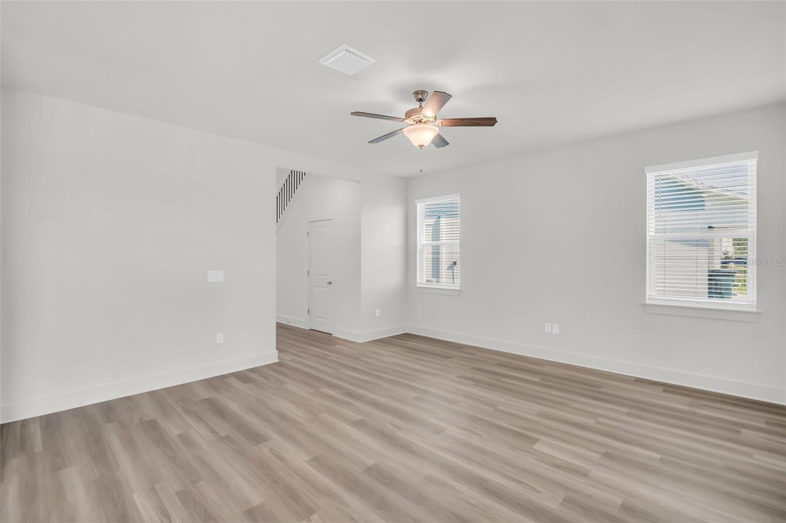 Image 14 of 48 For 7938 Chandler Lake Court