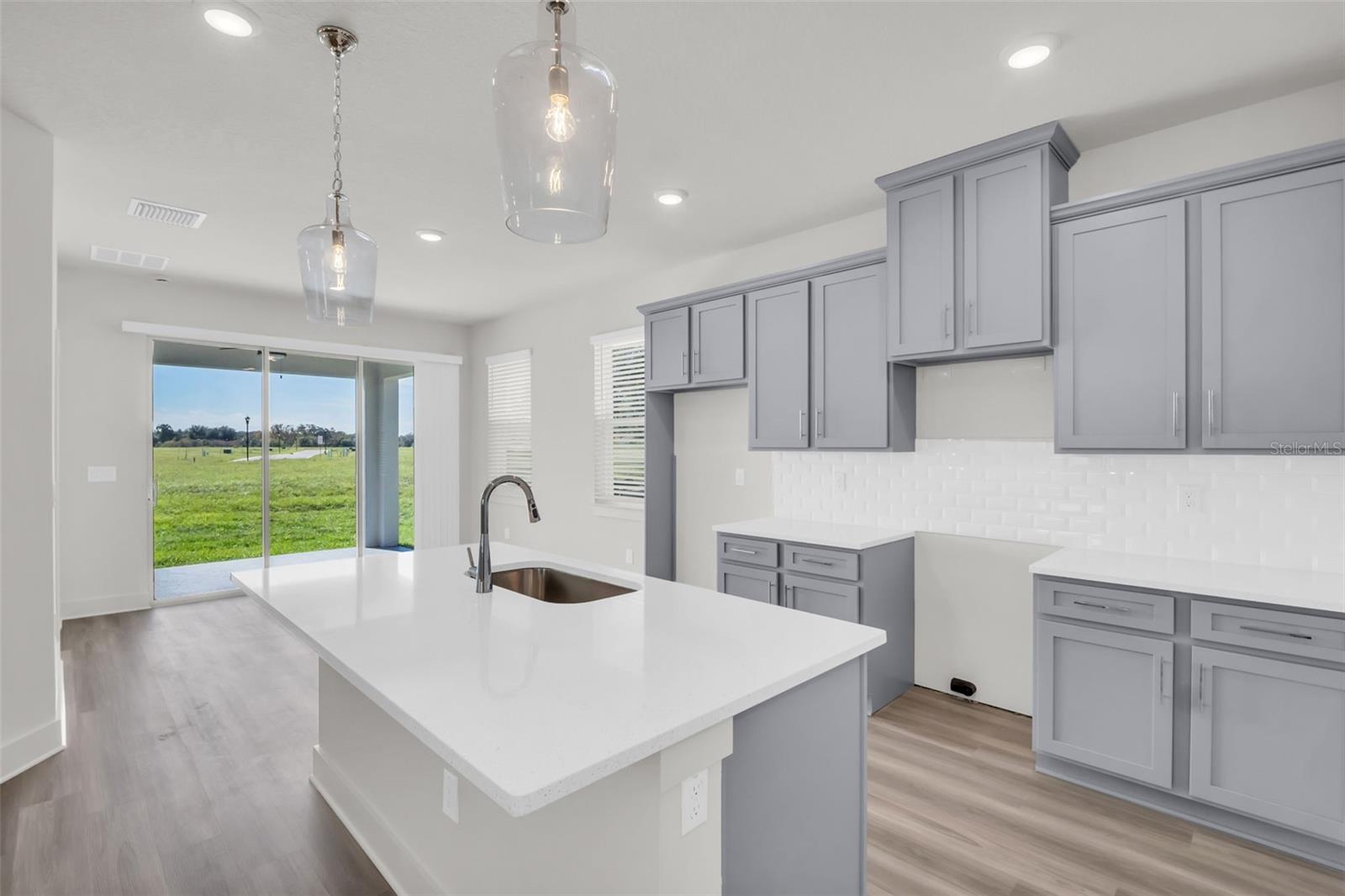 Image 16 of 48 For 7938 Chandler Lake Court