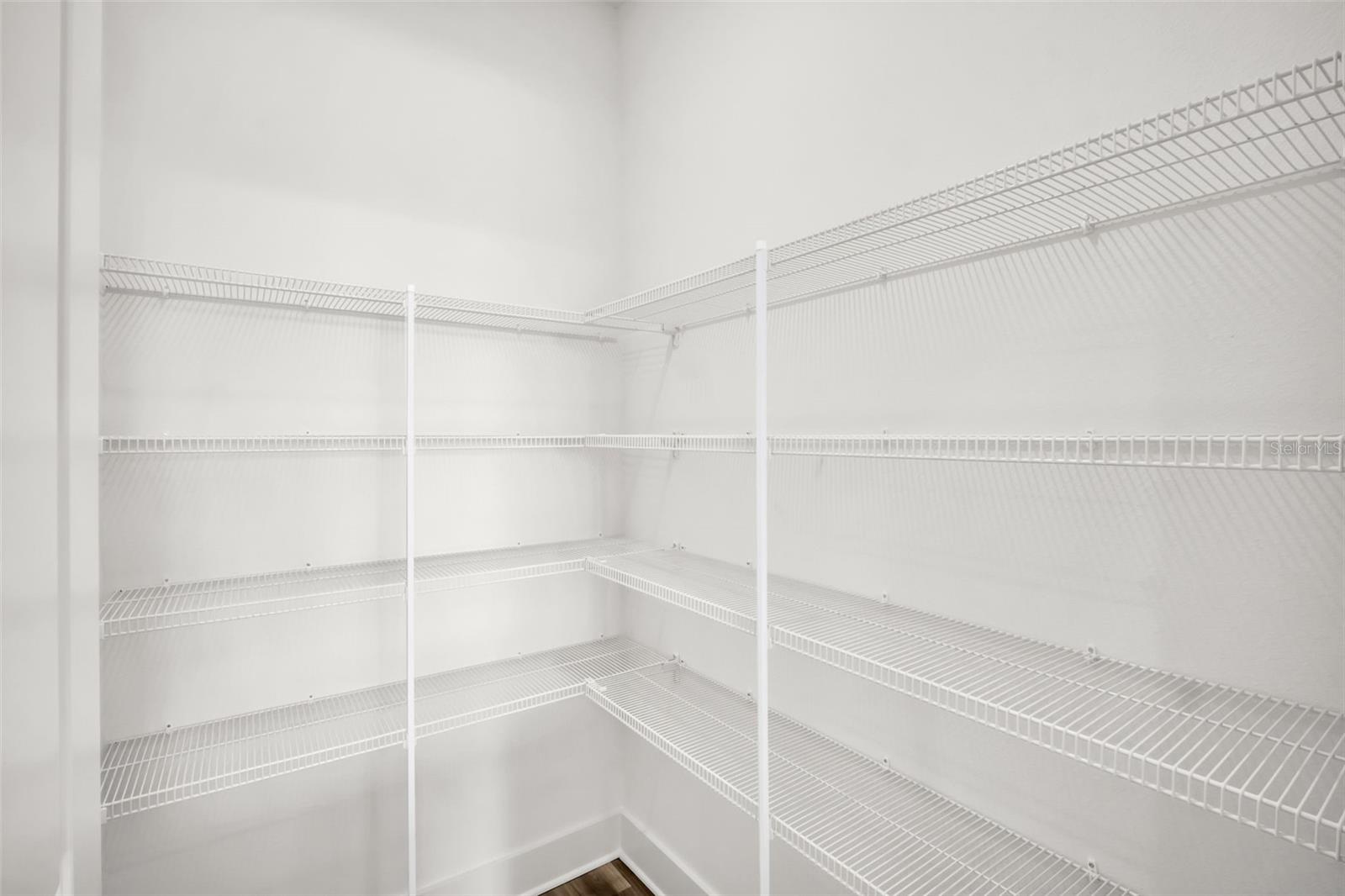 Image 17 of 48 For 7938 Chandler Lake Court