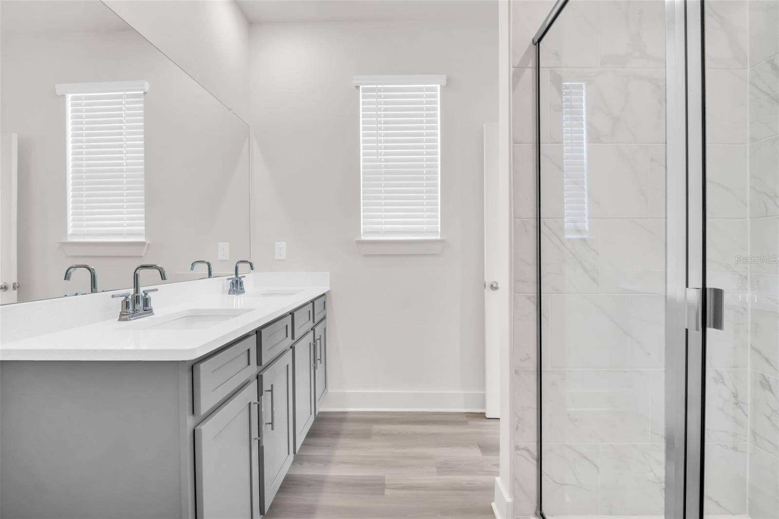 Image 25 of 48 For 7938 Chandler Lake Court