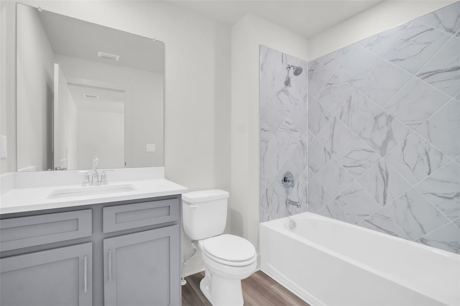 Image 27 of 48 For 7938 Chandler Lake Court