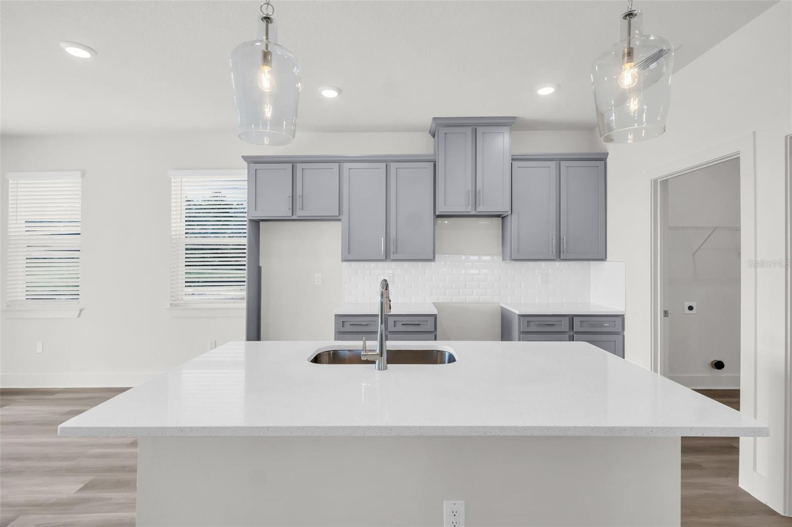 Image 41 of 48 For 7938 Chandler Lake Court