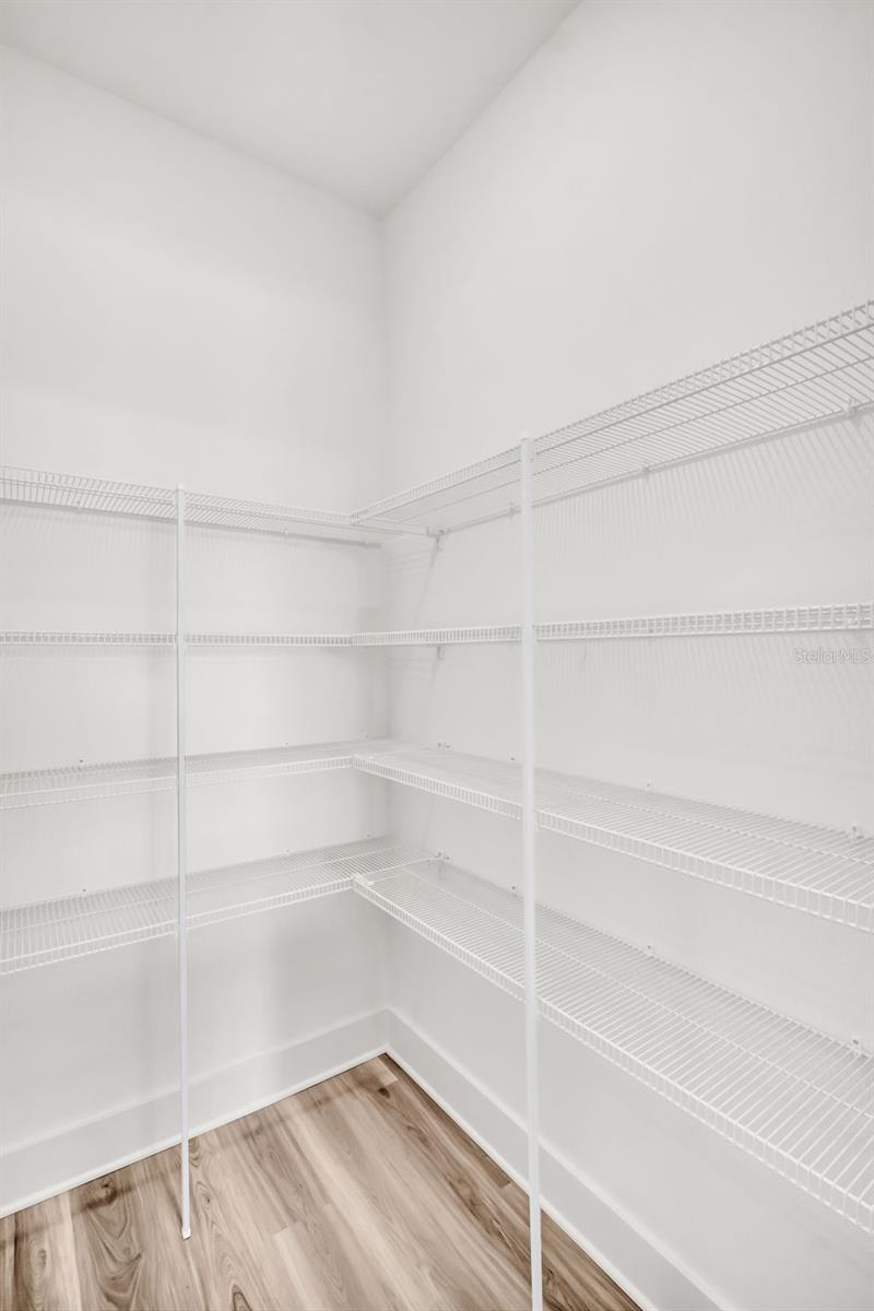 Image 42 of 48 For 7938 Chandler Lake Court