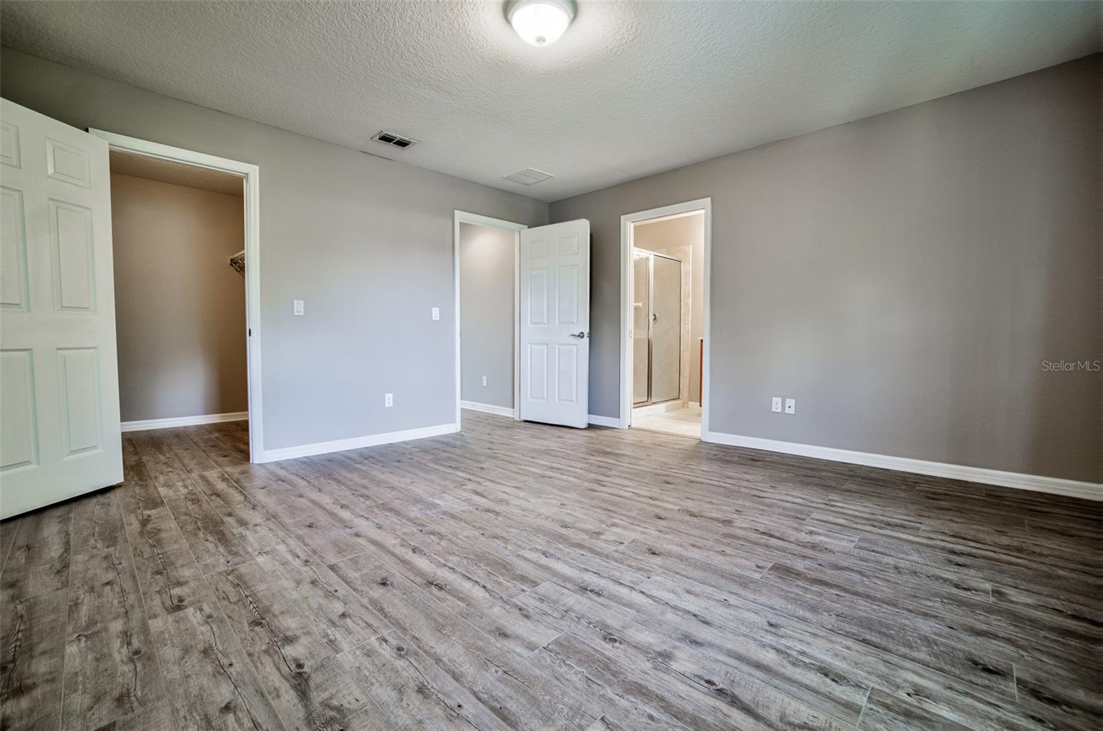 Image 21 of 47 For 12057 Forsythia Drive