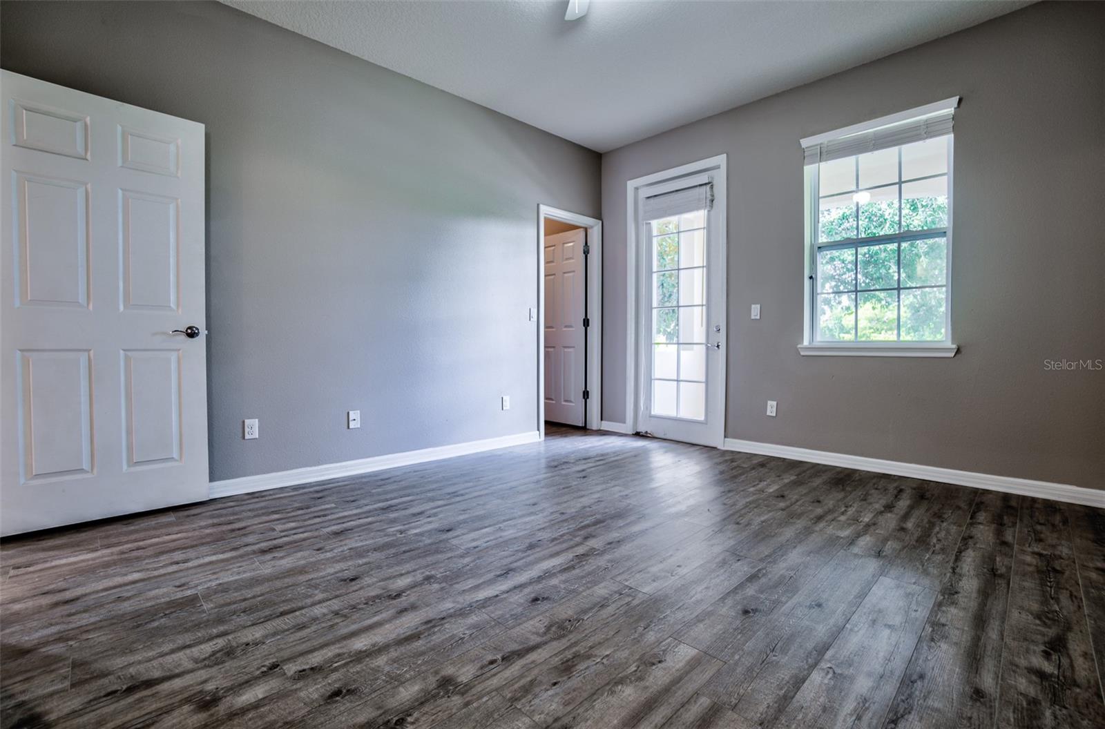 Image 23 of 47 For 12057 Forsythia Drive